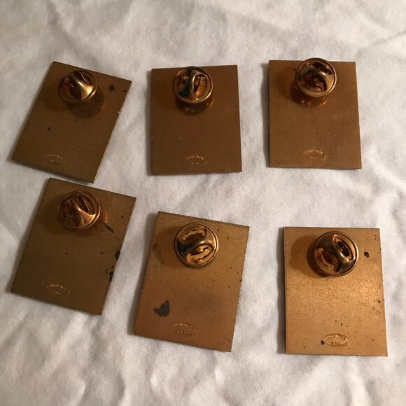 Veteran's Day Pins (6) - Picture 6 of 7